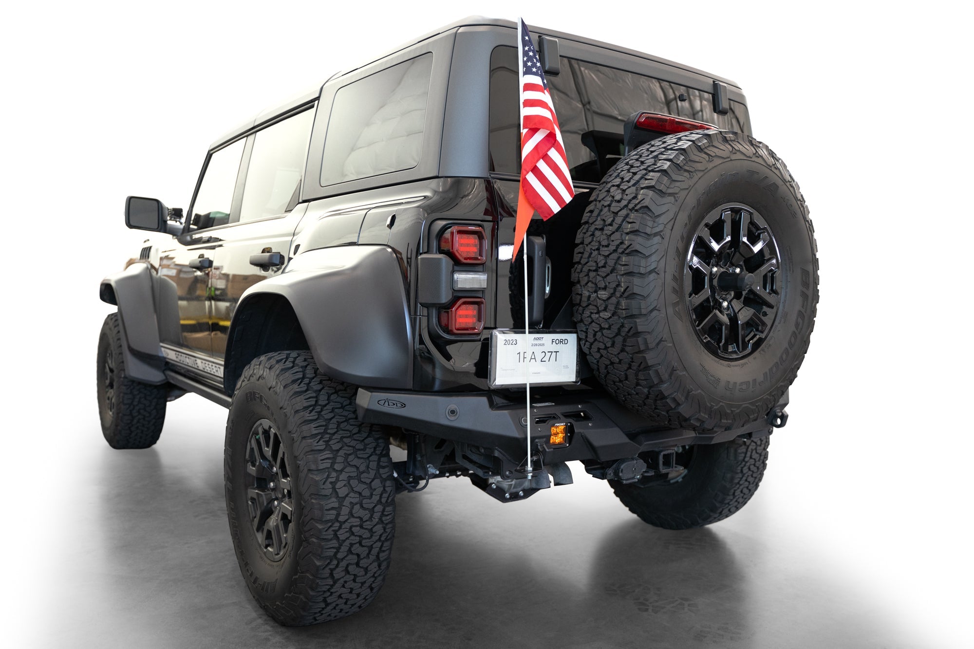Flag holder for car bumper hotsell