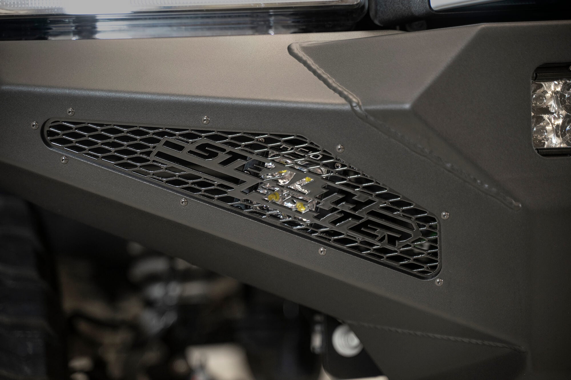 2020-Ford-F250-F350-front-bumper