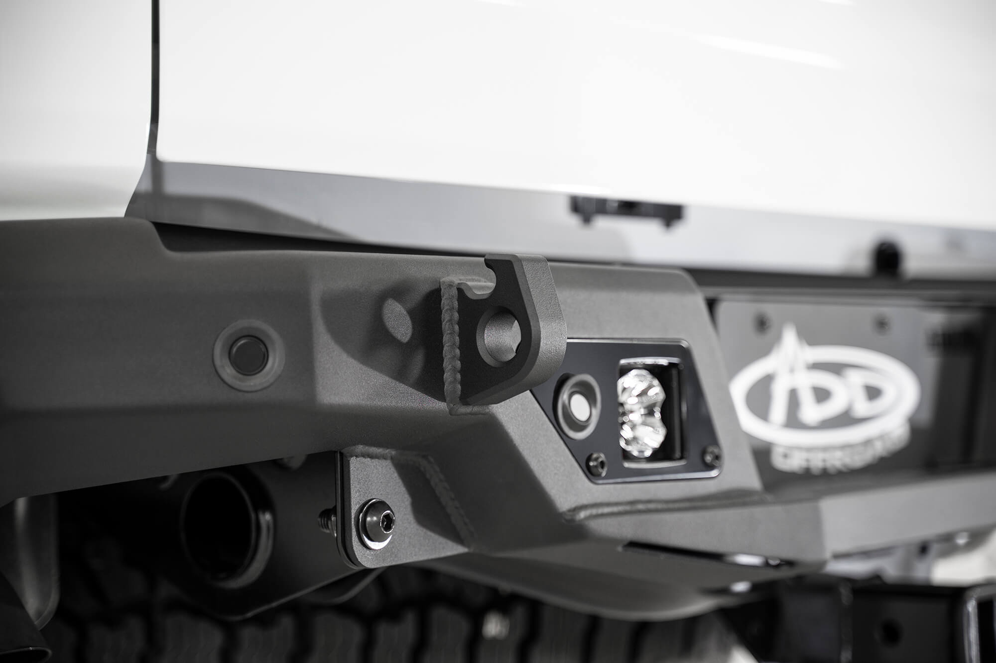 2020-Jeep-Gladiator-aftermarket-bumper