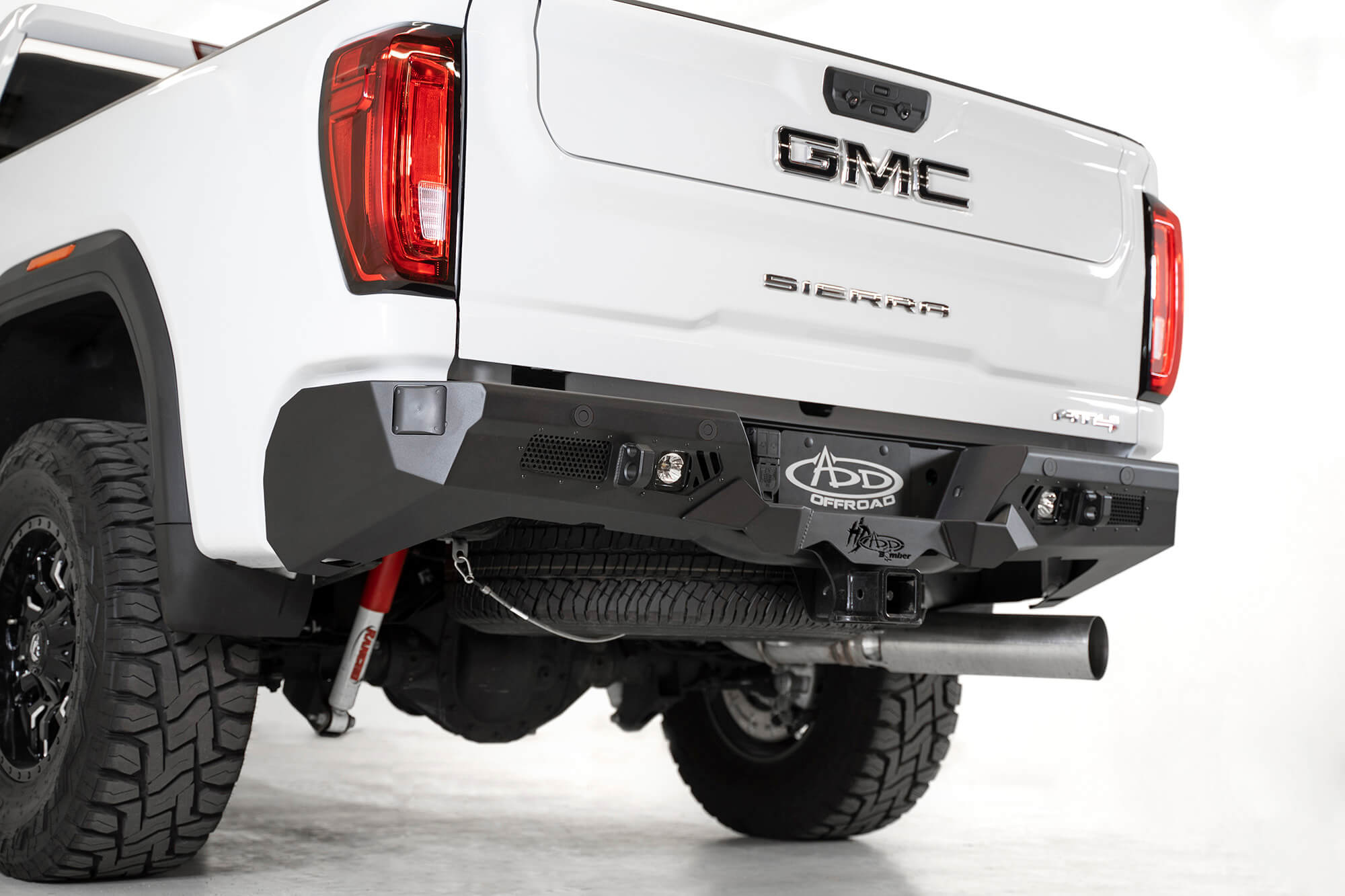 GMC-Sierra-2500-rear-bumper