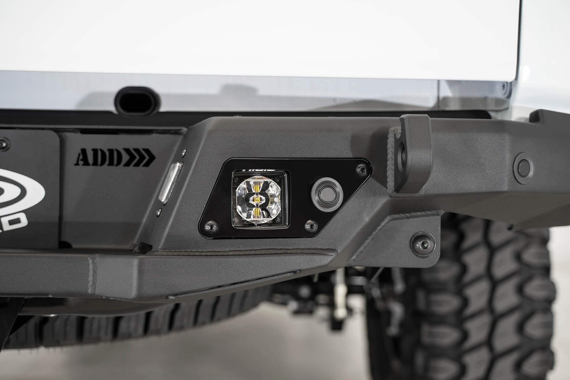 Jeep-Gladiator-JT-aftermarket-rear-bumper