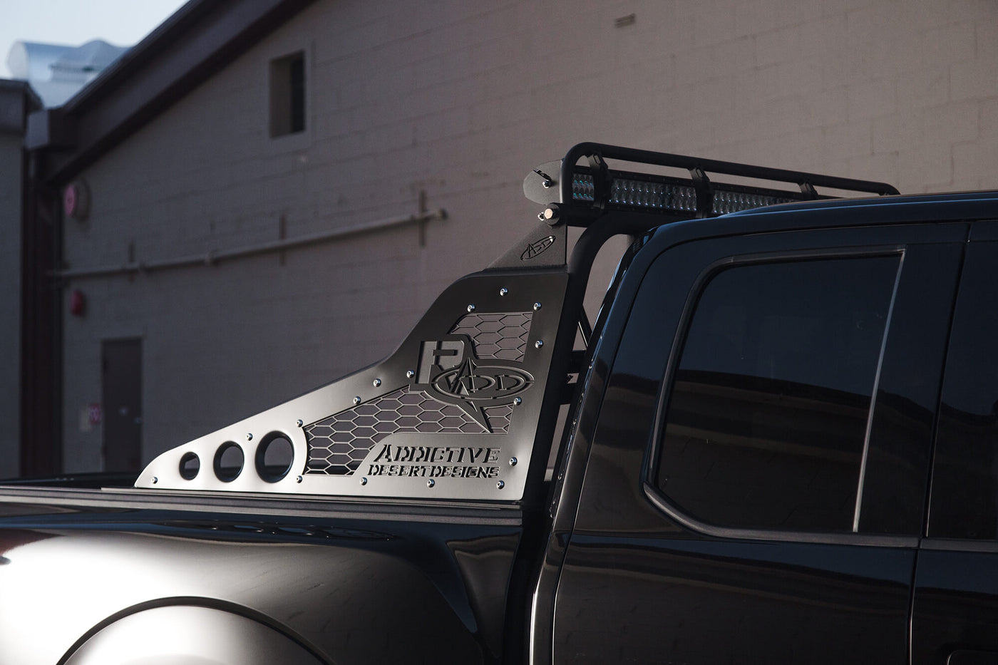 2017-ford-raptor-chase-rack 
