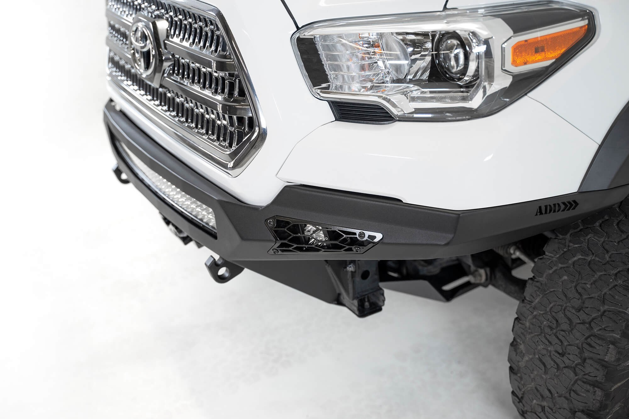 2019-Toyota-Tacoma-front-bumpers 