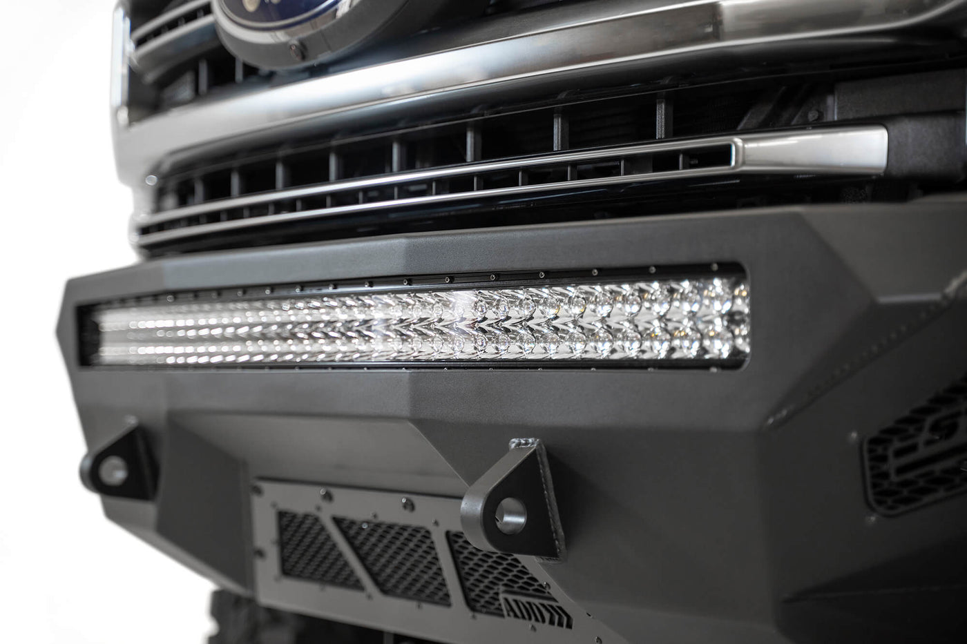 2020-Ford-F350-front-bumper 
