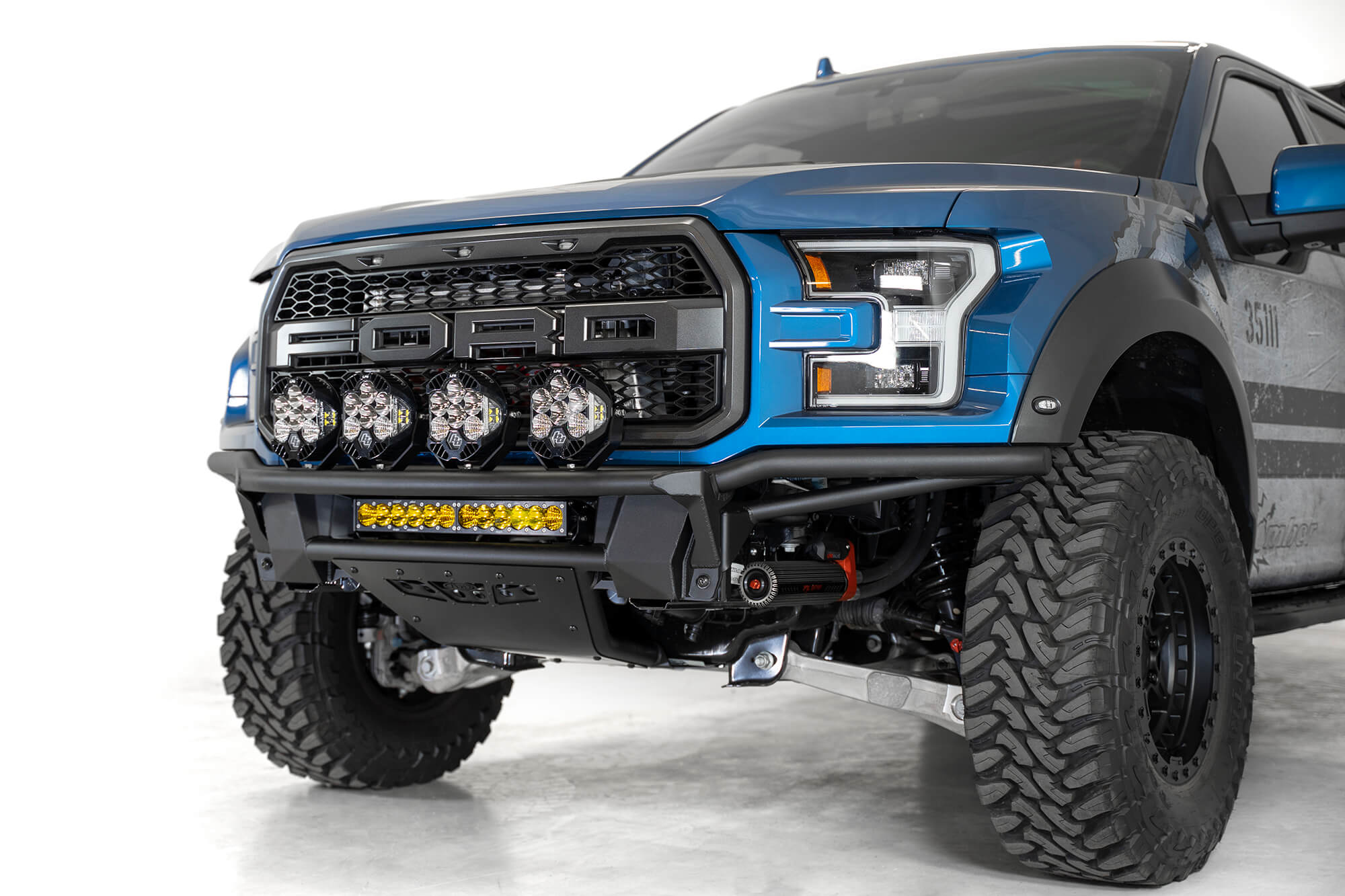 2020-Ford-Raptor-aftermarket-front-bumper-light-hoop