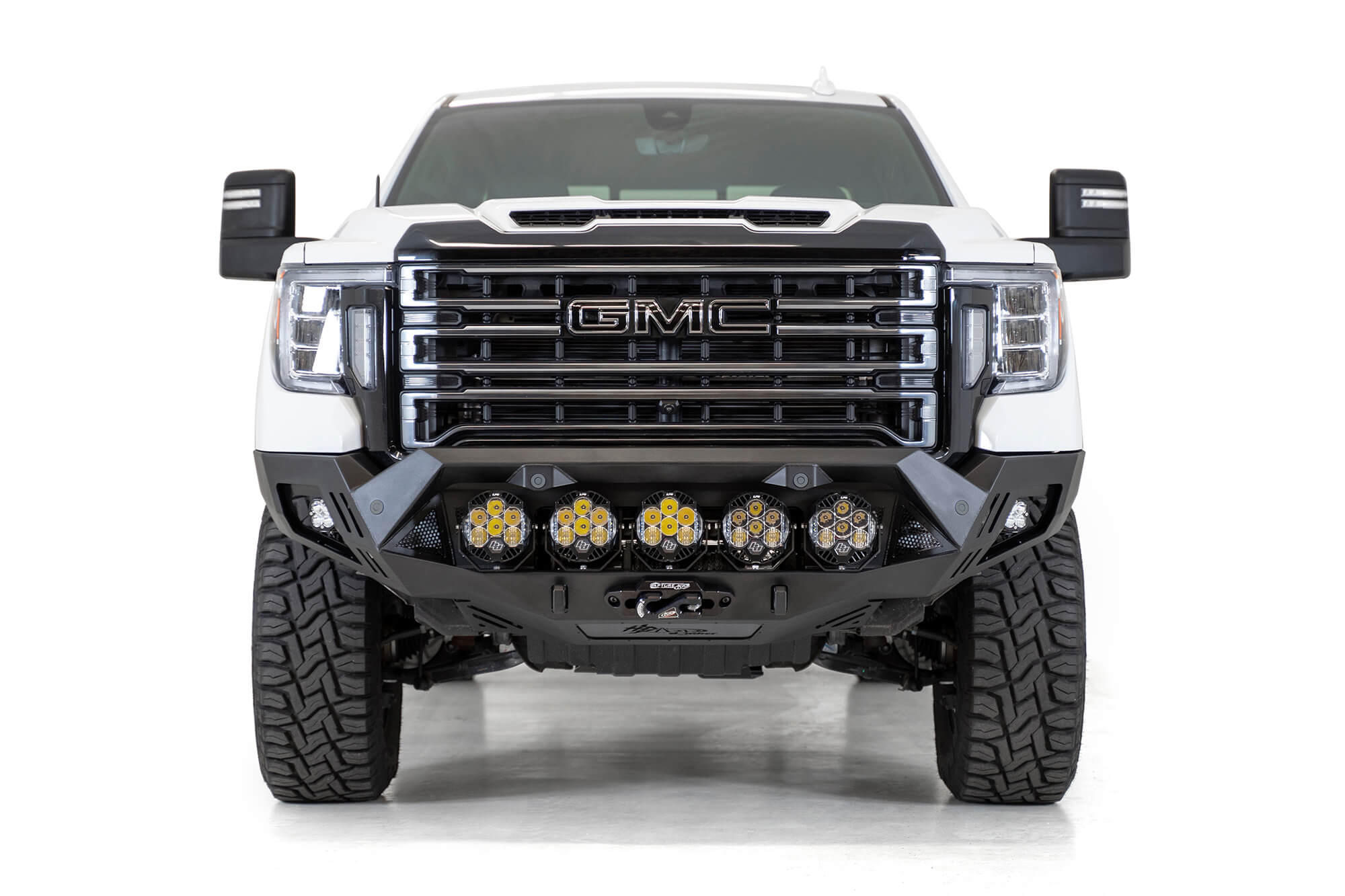 2020-GMC-2500-bumper 