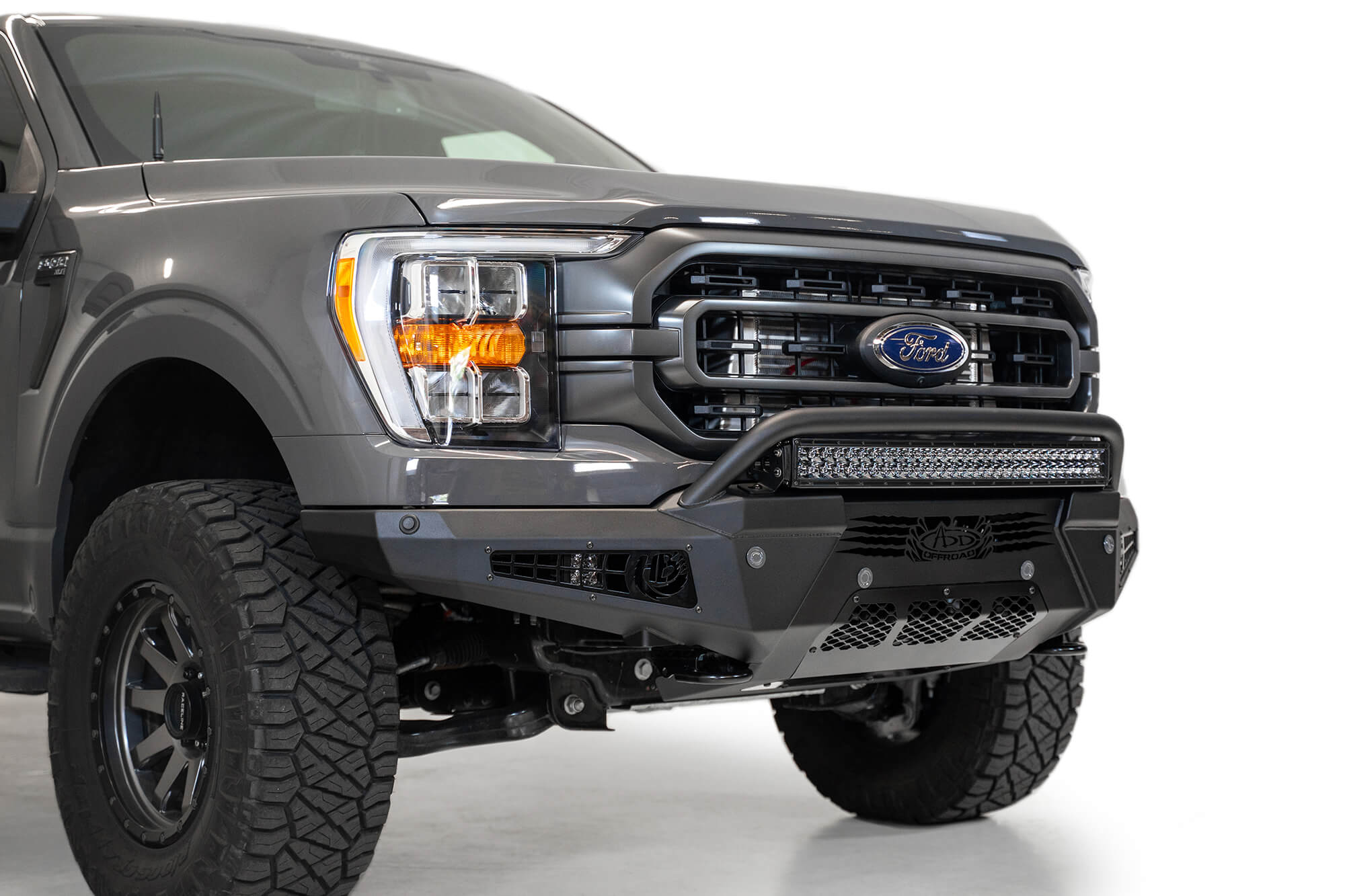 Ford F-150 aftermarket front bumper 