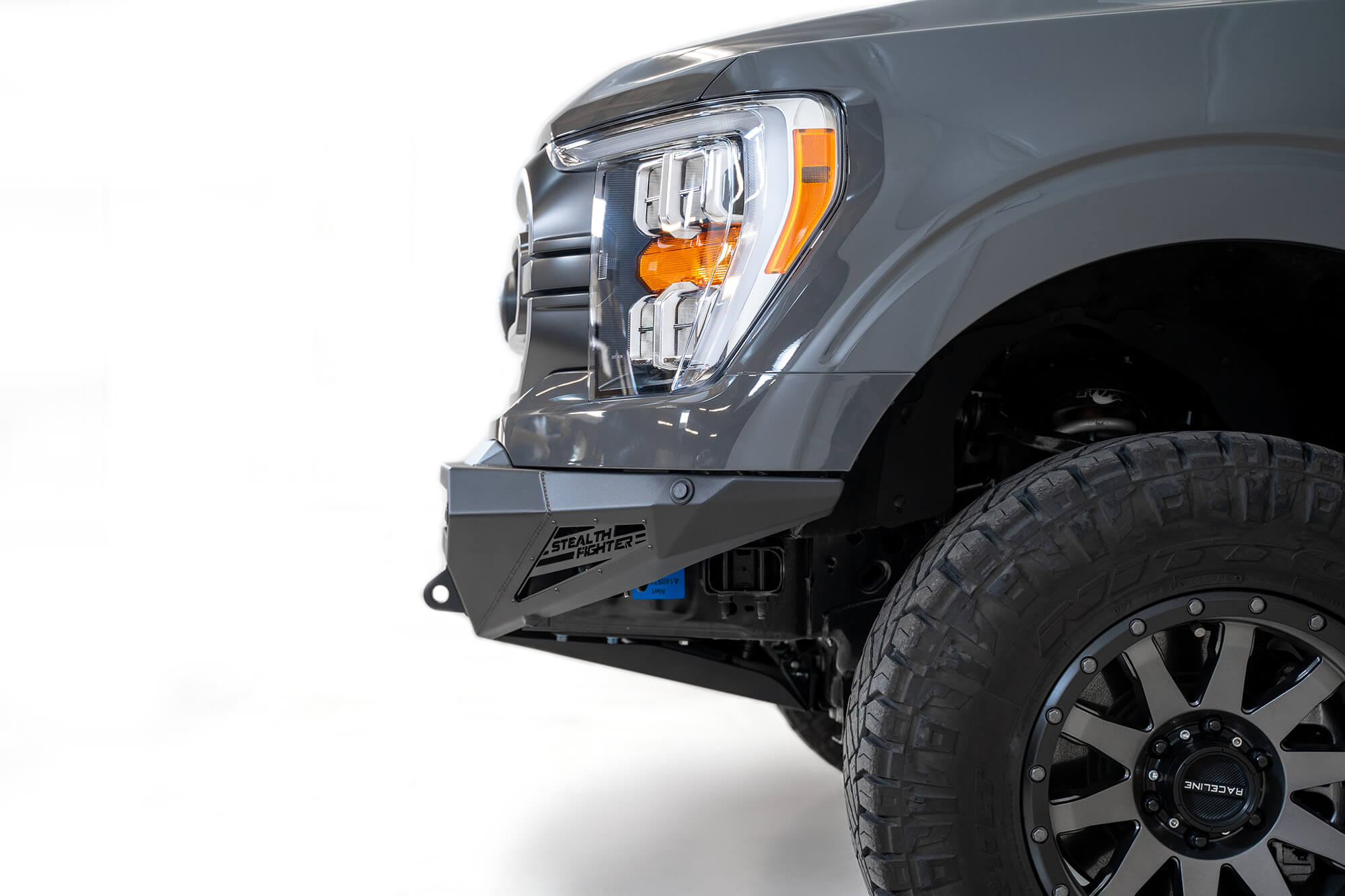 Ford F150 aftermarket winch front bumper 