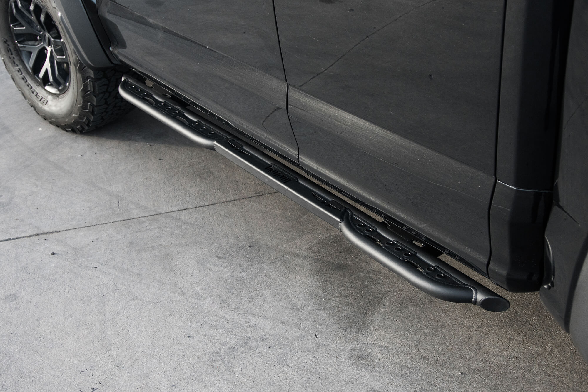 Buy Ford F150/Super Duty SuperCab Venom Side Steps